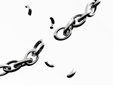 thumb_ist2_2976099_broken_chain_iv