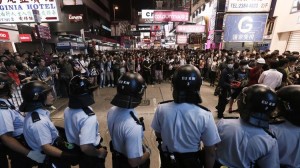 la-fg-hong-kong-protesters-return-to-sitin-sit-001